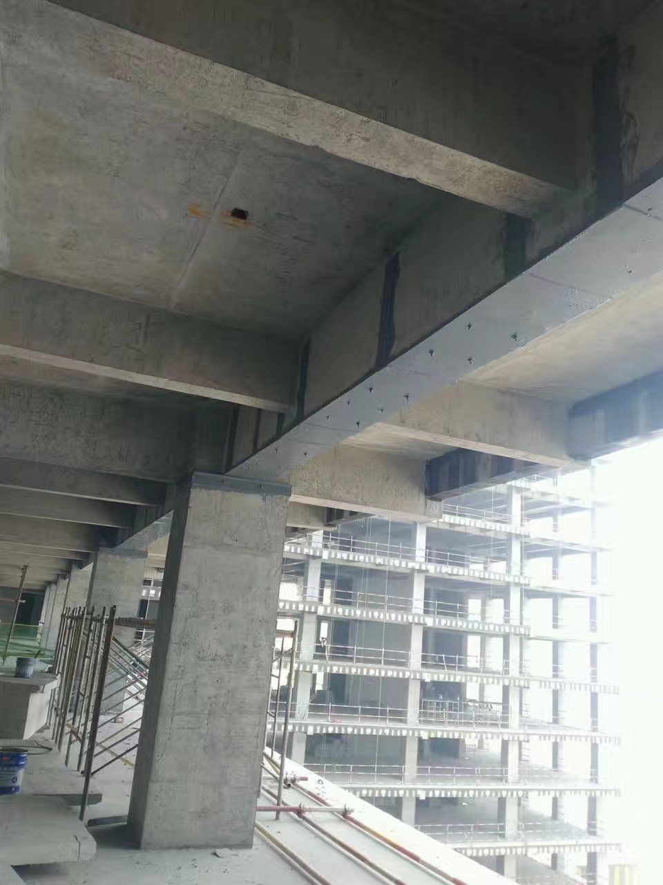马边房屋加固的费用高吗？