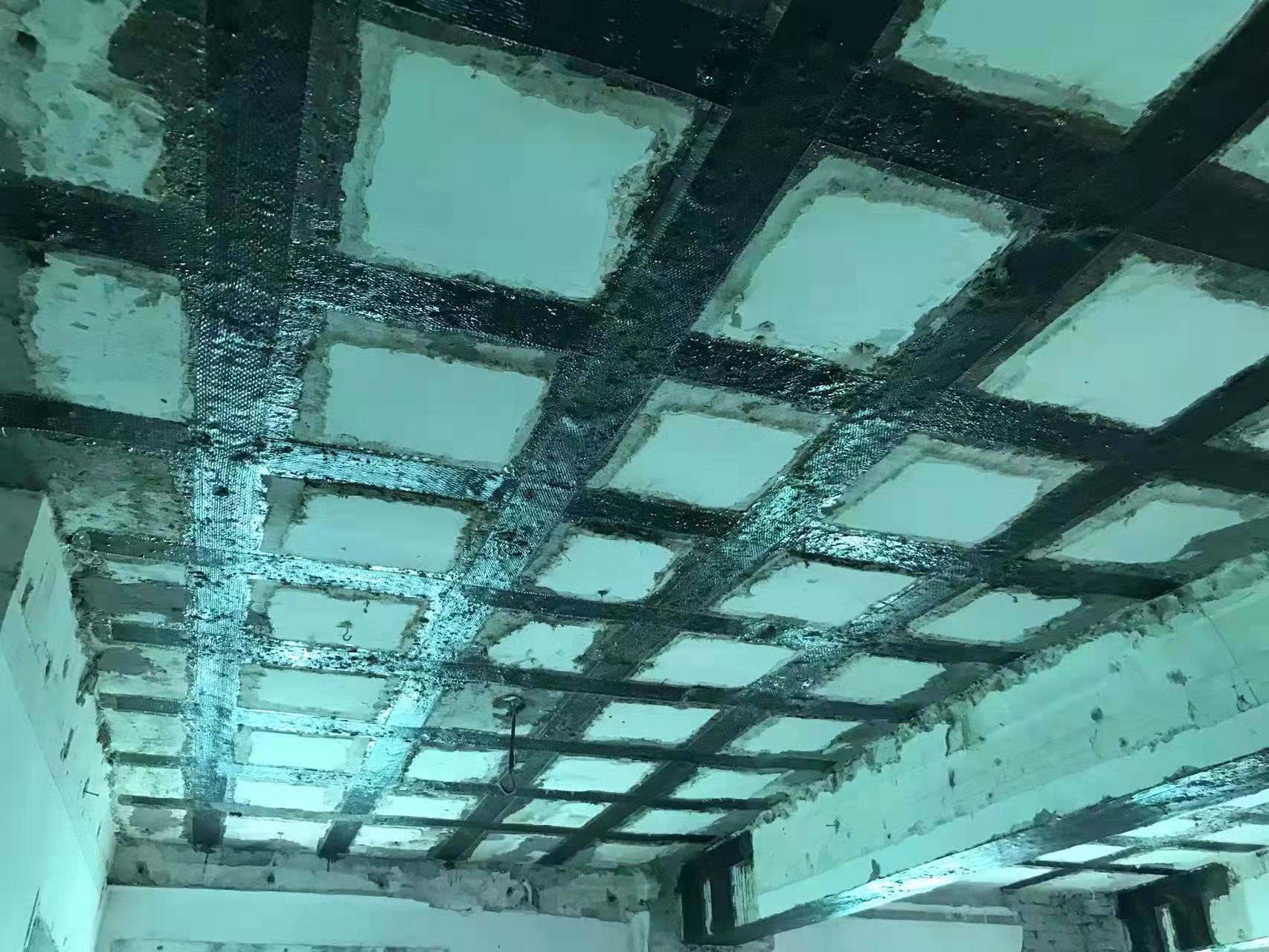 马边粘碳纤维布施工工艺